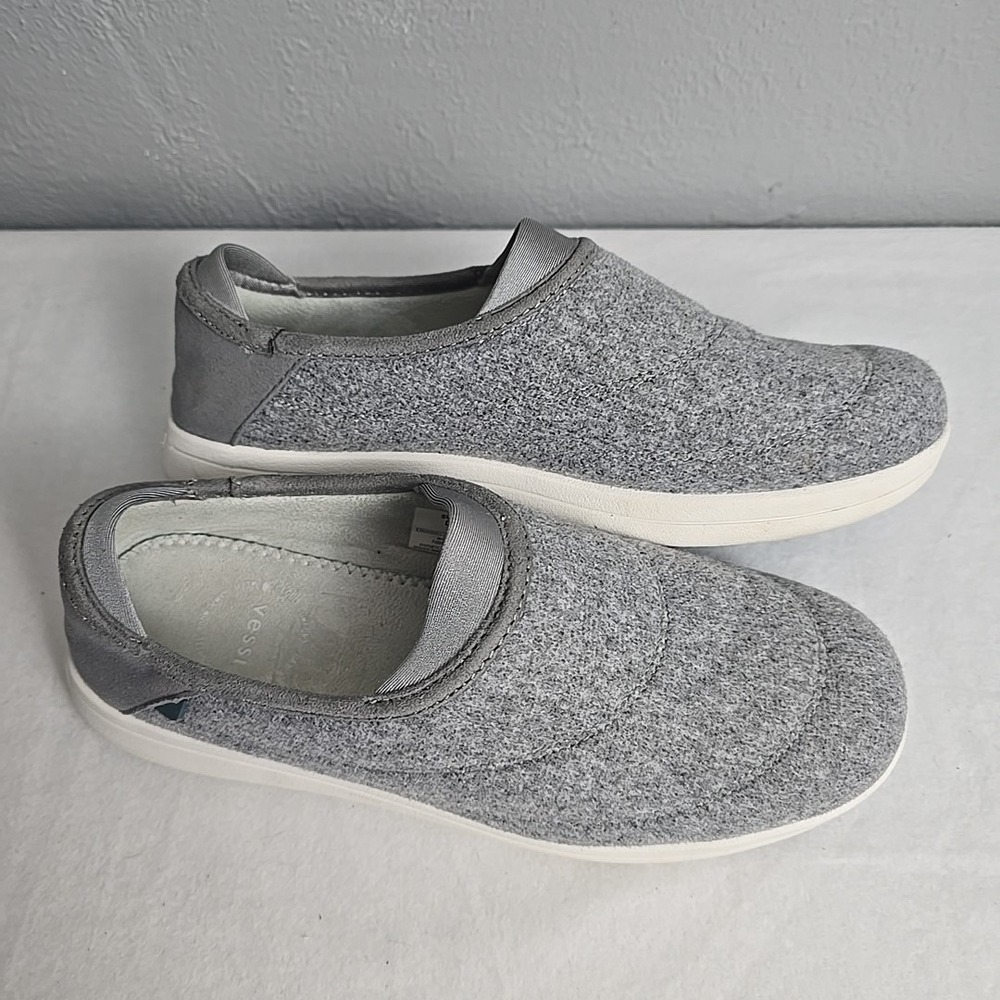 Vessi‎ Sunday Shoes Mens 9 Casual Comfort Slip Ons Sneakers Slippers Grey